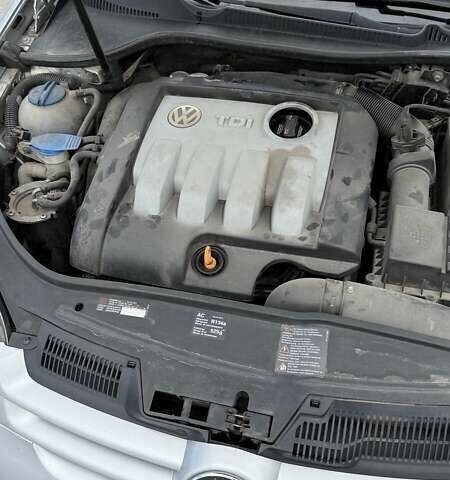 Серый Фольксваген Гольф, объемом двигателя 1.9 л и пробегом 218 тыс. км за 5499 $, фото 14 на Automoto.ua