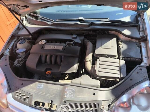 Серый Фольксваген Гольф, объемом двигателя 1.6 л и пробегом 268 тыс. км за 5900 $, фото 30 на Automoto.ua