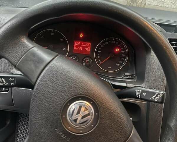 Серый Фольксваген Гольф, объемом двигателя 1.9 л и пробегом 380 тыс. км за 5100 $, фото 5 на Automoto.ua