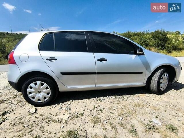 Серый Фольксваген Гольф, объемом двигателя 1.6 л и пробегом 268 тыс. км за 5900 $, фото 13 на Automoto.ua