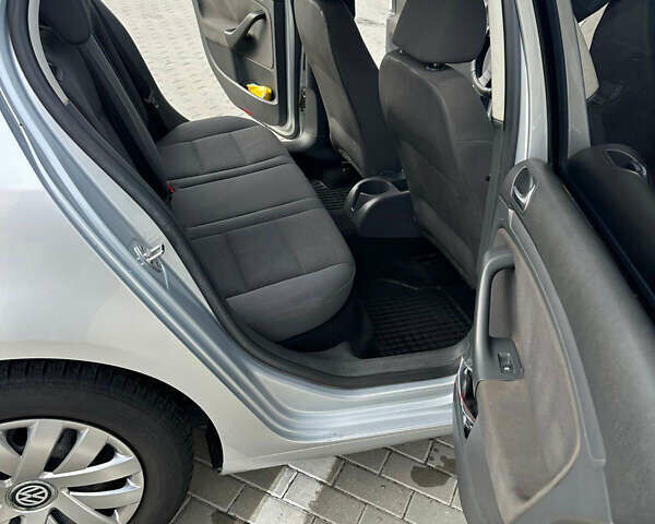 Серый Фольксваген Гольф, объемом двигателя 1.6 л и пробегом 220 тыс. км за 6350 $, фото 37 на Automoto.ua