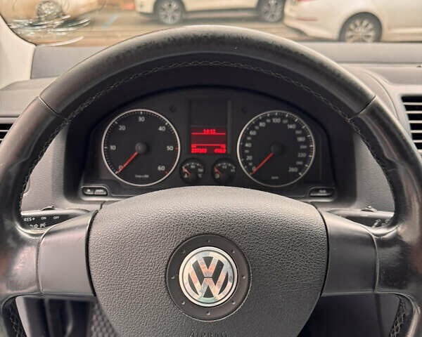 Серый Фольксваген Гольф, объемом двигателя 1.9 л и пробегом 298 тыс. км за 5600 $, фото 42 на Automoto.ua