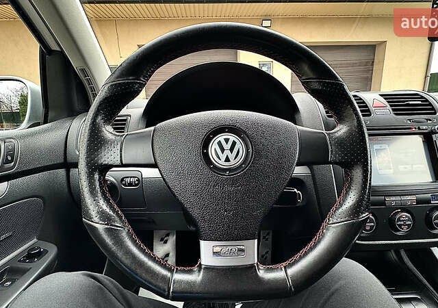 Серый Фольксваген Гольф, объемом двигателя 1.6 л и пробегом 178 тыс. км за 6556 $, фото 57 на Automoto.ua