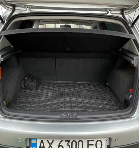 Серый Фольксваген Гольф, объемом двигателя 1.6 л и пробегом 274 тыс. км за 6250 $, фото 14 на Automoto.ua