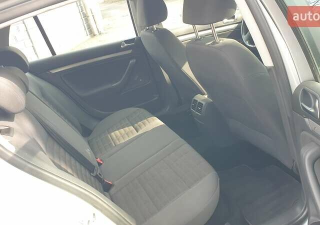 Серый Фольксваген Гольф, объемом двигателя 1.6 л и пробегом 191 тыс. км за 5750 $, фото 9 на Automoto.ua