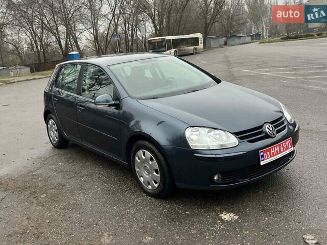 Серый Фольксваген Гольф, объемом двигателя 1.4 л и пробегом 156 тыс. км за 6900 $, фото 1 на Automoto.ua