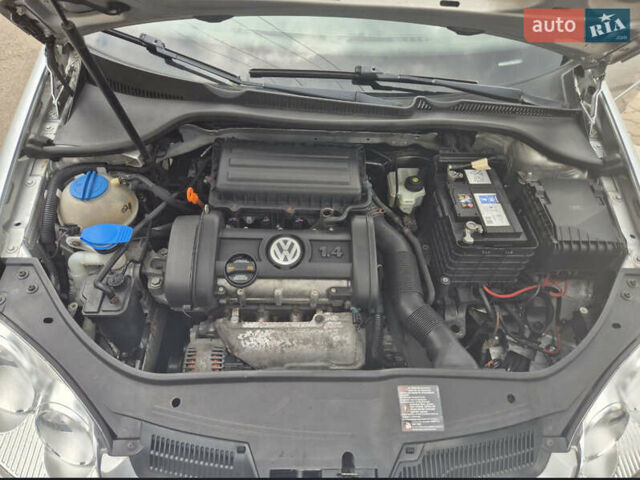 Сірий Фольксваген Гольф, об'ємом двигуна 1.4 л та пробігом 203 тис. км за 5750 $, фото 7 на Automoto.ua