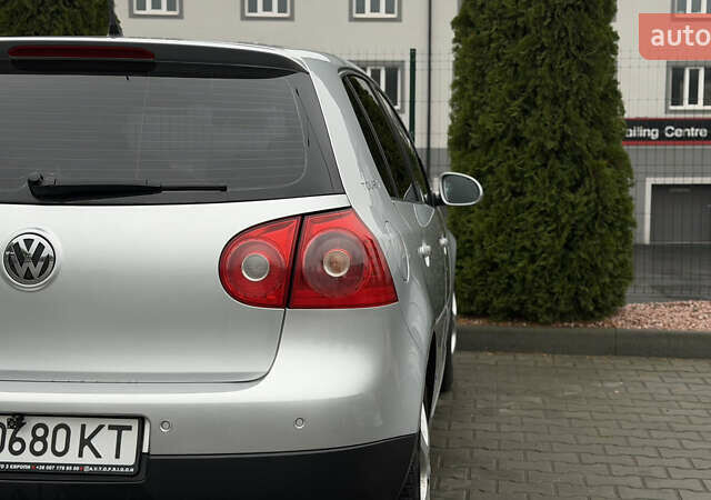 Серый Фольксваген Гольф, объемом двигателя 1.4 л и пробегом 239 тыс. км за 5150 $, фото 13 на Automoto.ua