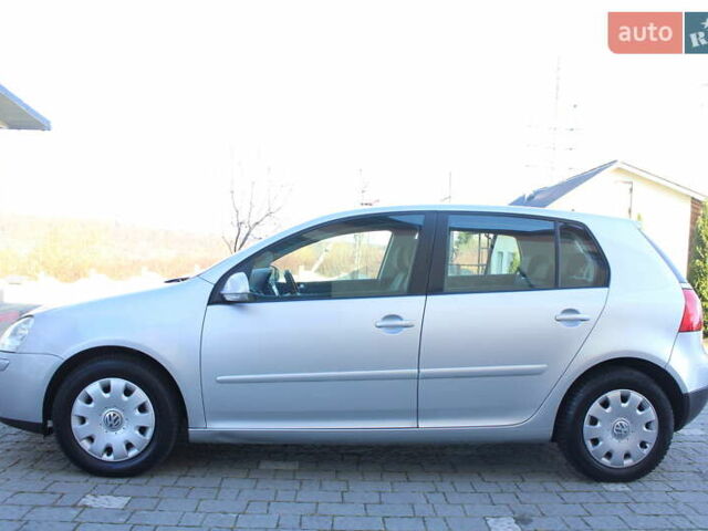 Серый Фольксваген Гольф, объемом двигателя 1.6 л и пробегом 195 тыс. км за 5890 $, фото 20 на Automoto.ua