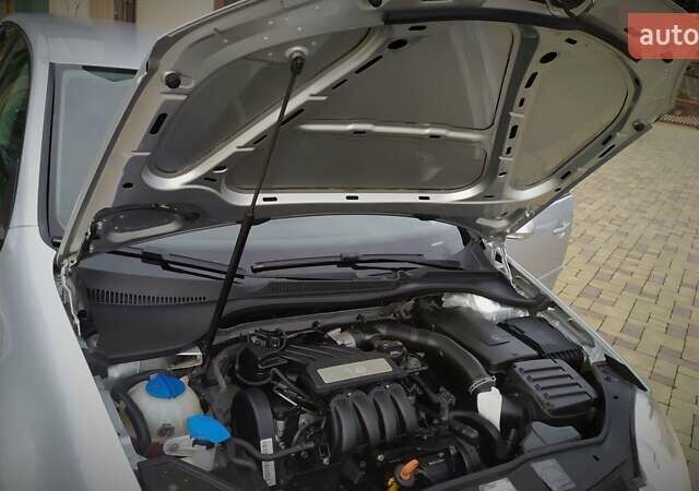 Сірий Фольксваген Гольф, об'ємом двигуна 1.6 л та пробігом 200 тис. км за 6950 $, фото 175 на Automoto.ua