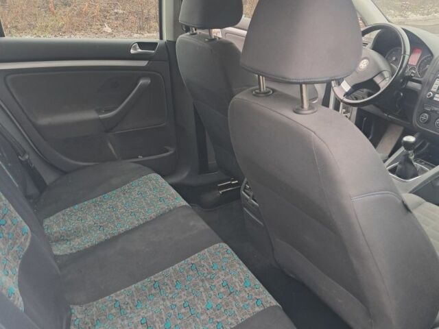 Сірий Фольксваген Гольф, об'ємом двигуна 2 л та пробігом 347 тис. км за 2600 $, фото 7 на Automoto.ua