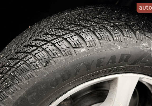 Серый Фольксваген Гольф, объемом двигателя 1.4 л и пробегом 239 тыс. км за 5150 $, фото 38 на Automoto.ua