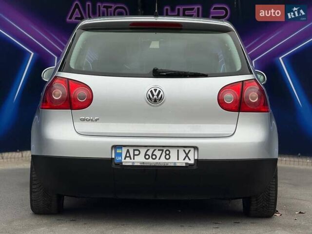 Серый Фольксваген Гольф, объемом двигателя 1.6 л и пробегом 215 тыс. км за 6299 $, фото 4 на Automoto.ua