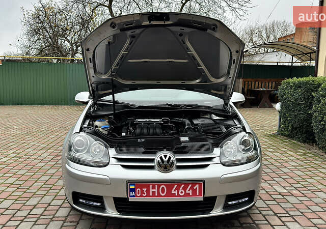 Серый Фольксваген Гольф, объемом двигателя 1.6 л и пробегом 178 тыс. км за 6556 $, фото 67 на Automoto.ua