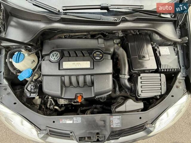 Серый Фольксваген Гольф, объемом двигателя 1.6 л и пробегом 238 тыс. км за 6300 $, фото 20 на Automoto.ua
