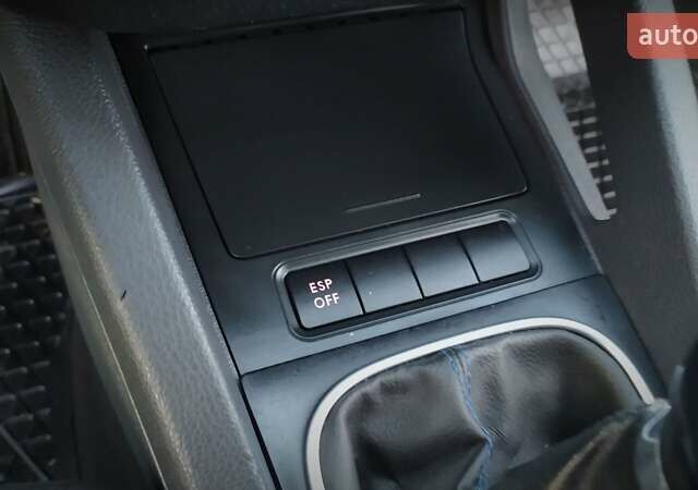 Серый Фольксваген Гольф, объемом двигателя 0 л и пробегом 200 тыс. км за 7100 $, фото 122 на Automoto.ua