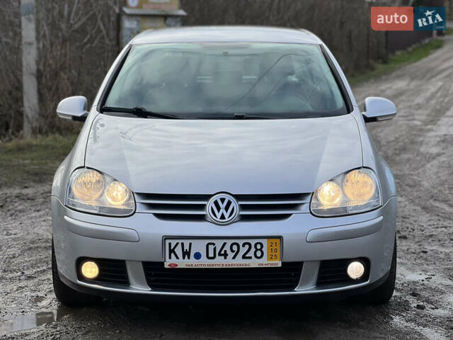 Серый Фольксваген Гольф, объемом двигателя 1.4 л и пробегом 189 тыс. км за 5800 $, фото 2 на Automoto.ua