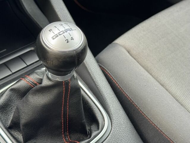 Сірий Фольксваген Гольф, об'ємом двигуна 0 л та пробігом 169 тис. км за 5700 $, фото 23 на Automoto.ua