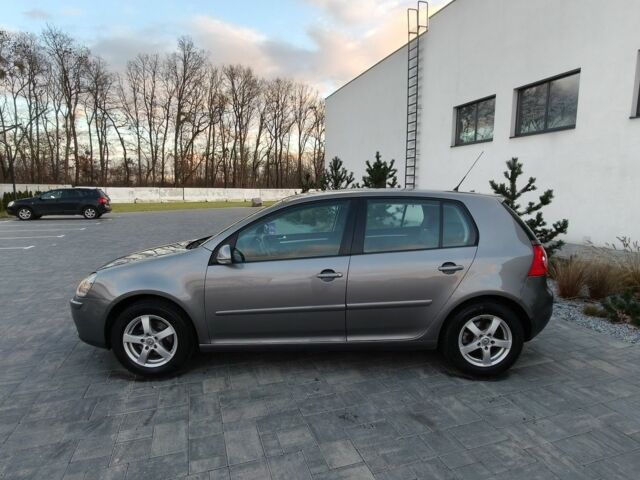 Серый Фольксваген Гольф, объемом двигателя 1.6 л и пробегом 264 тыс. км за 6200 $, фото 1 на Automoto.ua