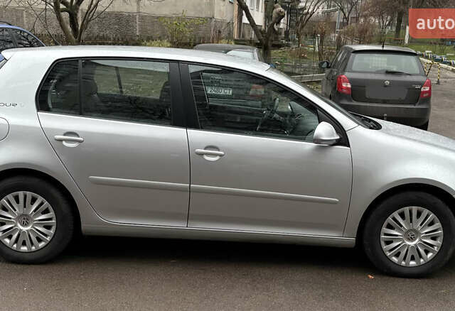 Сірий Фольксваген Гольф, об'ємом двигуна 1.6 л та пробігом 236 тис. км за 6000 $, фото 2 на Automoto.ua