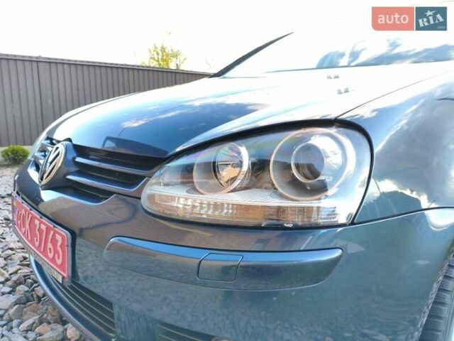 Серый Фольксваген Гольф, объемом двигателя 1.4 л и пробегом 221 тыс. км за 5600 $, фото 13 на Automoto.ua