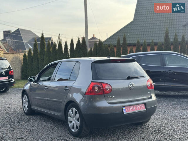 Серый Фольксваген Гольф, объемом двигателя 1.6 л и пробегом 154 тыс. км за 6200 $, фото 4 на Automoto.ua