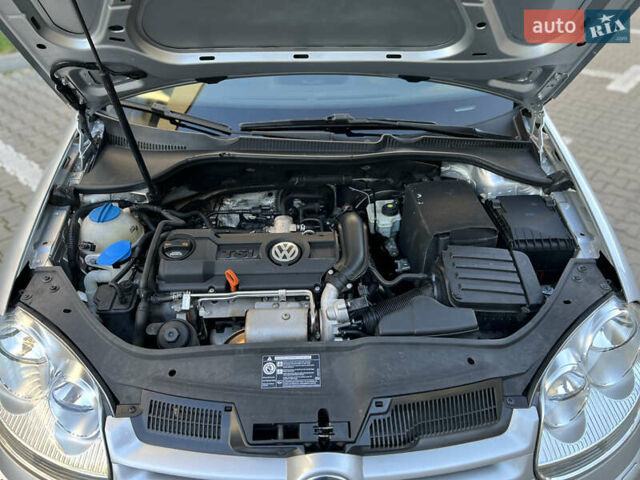 Сірий Фольксваген Гольф, об'ємом двигуна 1.4 л та пробігом 185 тис. км за 6450 $, фото 64 на Automoto.ua