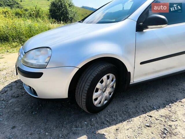 Серый Фольксваген Гольф, объемом двигателя 1.6 л и пробегом 268 тыс. км за 5900 $, фото 7 на Automoto.ua