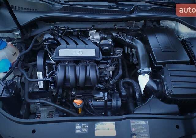 Серый Фольксваген Гольф, объемом двигателя 0 л и пробегом 200 тыс. км за 7100 $, фото 164 на Automoto.ua