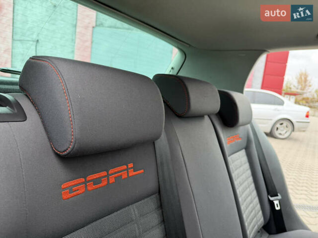 Серый Фольксваген Гольф, объемом двигателя 1.6 л и пробегом 212 тыс. км за 6450 $, фото 35 на Automoto.ua