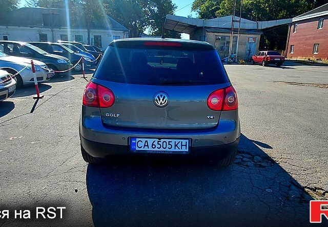 Серый Фольксваген Гольф, объемом двигателя 1.4 л и пробегом 262 тыс. км за 4650 $, фото 5 на Automoto.ua