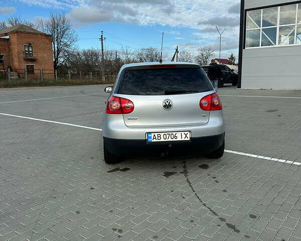 Серый Фольксваген Гольф, объемом двигателя 1.6 л и пробегом 220 тыс. км за 6350 $, фото 20 на Automoto.ua