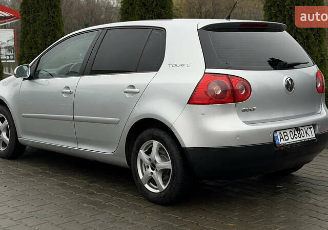 Серый Фольксваген Гольф, объемом двигателя 1.4 л и пробегом 239 тыс. км за 5150 $, фото 10 на Automoto.ua