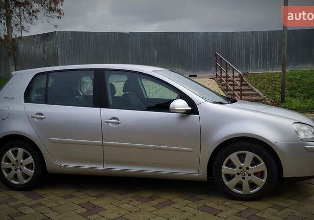 Сірий Фольксваген Гольф, об'ємом двигуна 1.6 л та пробігом 200 тис. км за 6950 $, фото 63 на Automoto.ua