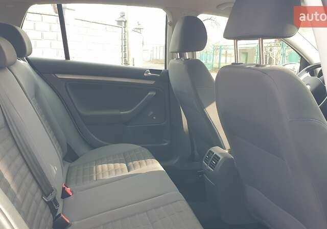 Серый Фольксваген Гольф, объемом двигателя 1.6 л и пробегом 191 тыс. км за 5750 $, фото 8 на Automoto.ua