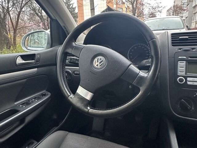 Сірий Фольксваген Гольф, об'ємом двигуна 1.4 л та пробігом 287 тис. км за 4500 $, фото 9 на Automoto.ua