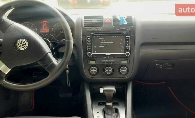 Сірий Фольксваген Гольф, об'ємом двигуна 1.6 л та пробігом 200 тис. км за 4999 $, фото 12 на Automoto.ua