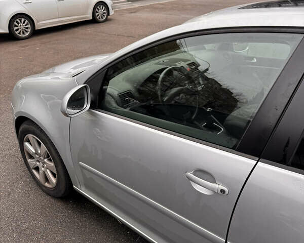 Серый Фольксваген Гольф, объемом двигателя 1.9 л и пробегом 298 тыс. км за 5600 $, фото 3 на Automoto.ua