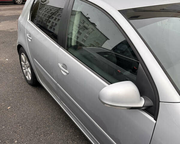 Серый Фольксваген Гольф, объемом двигателя 1.9 л и пробегом 298 тыс. км за 5600 $, фото 9 на Automoto.ua