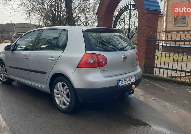 Серый Фольксваген Гольф, объемом двигателя 1.6 л и пробегом 191 тыс. км за 5750 $, фото 2 на Automoto.ua