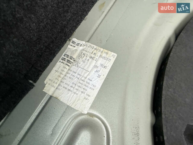 Сірий Фольксваген Гольф, об'ємом двигуна 1.6 л та пробігом 205 тис. км за 7100 $, фото 31 на Automoto.ua