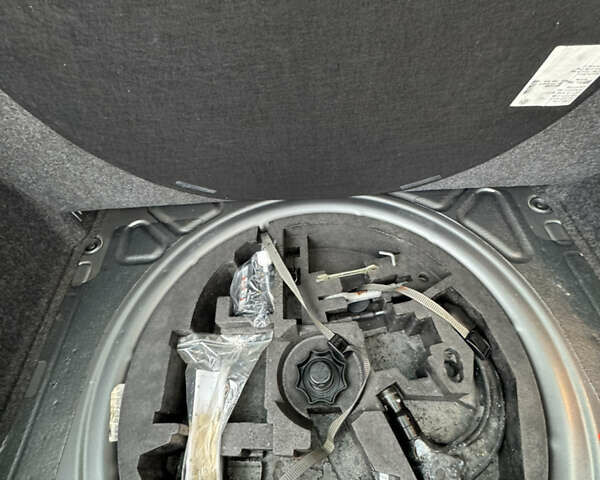 Сірий Фольксваген Гольф, об'ємом двигуна 1.6 л та пробігом 229 тис. км за 4750 $, фото 25 на Automoto.ua