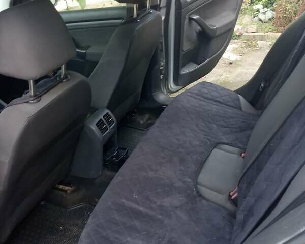 Сірий Фольксваген Гольф, об'ємом двигуна 1.6 л та пробігом 243 тис. км за 4500 $, фото 11 на Automoto.ua