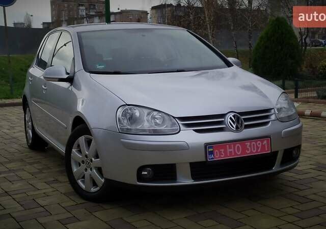 Сірий Фольксваген Гольф, об'ємом двигуна 1.6 л та пробігом 200 тис. км за 6950 $, фото 5 на Automoto.ua