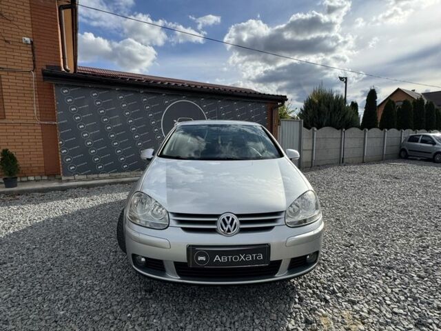 Серый Фольксваген Гольф, объемом двигателя 1.4 л и пробегом 236 тыс. км за 5999 $, фото 1 на Automoto.ua