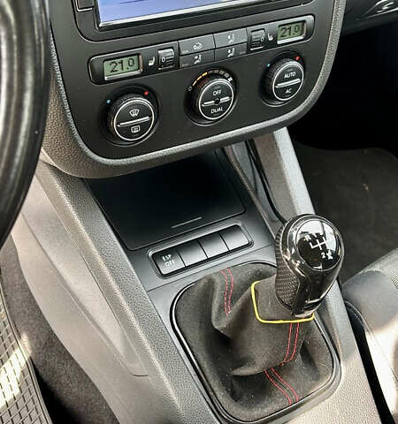 Серый Фольксваген Гольф, объемом двигателя 1.6 л и пробегом 182 тыс. км за 5999 $, фото 10 на Automoto.ua