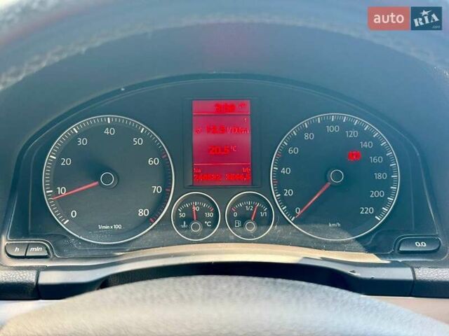 Сірий Фольксваген Гольф, об'ємом двигуна 1.39 л та пробігом 240 тис. км за 6200 $, фото 12 на Automoto.ua