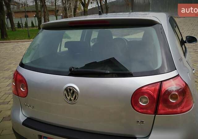 Сірий Фольксваген Гольф, об'ємом двигуна 1.6 л та пробігом 200 тис. км за 6950 $, фото 97 на Automoto.ua