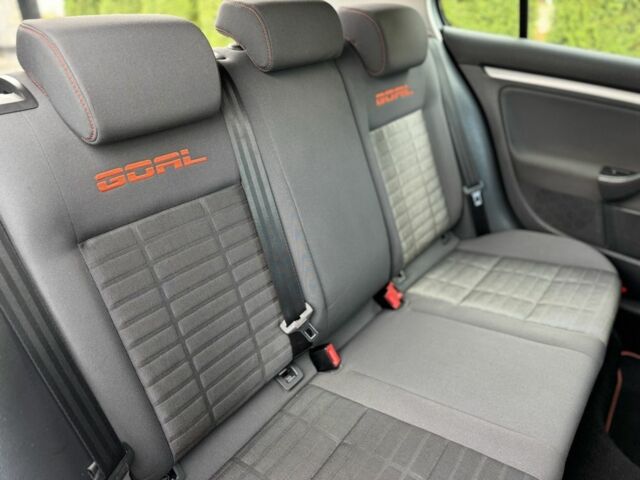 Сірий Фольксваген Гольф, об'ємом двигуна 0 л та пробігом 169 тис. км за 5700 $, фото 13 на Automoto.ua