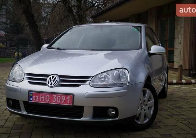 Сірий Фольксваген Гольф, об'ємом двигуна 1.6 л та пробігом 200 тис. км за 6950 $, фото 79 на Automoto.ua